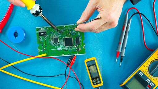 Ausbildung Elektroniker für Automatisierungstechnik (Industrie) Ausbildung Elektroniker für Automatisierungstechnik (Industrie)